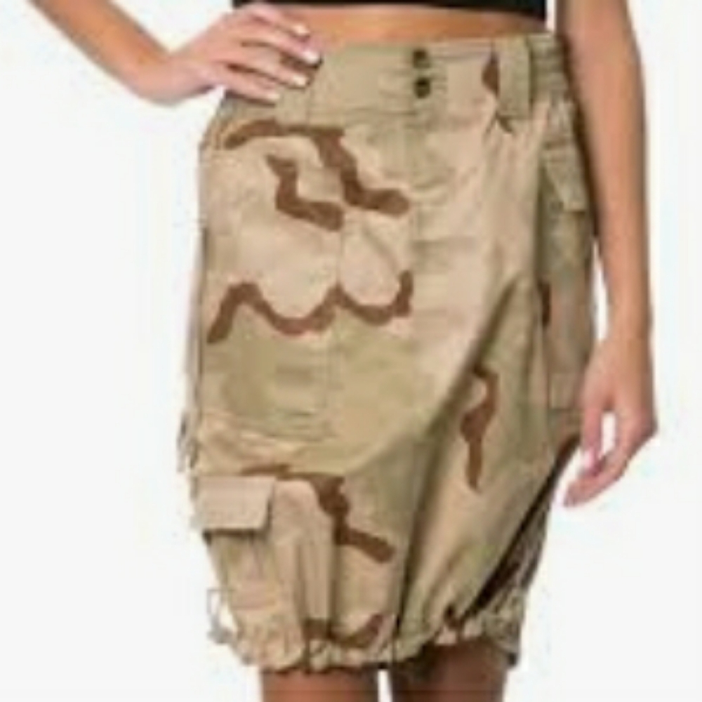 - - ROTHCO CAMO SKIRT